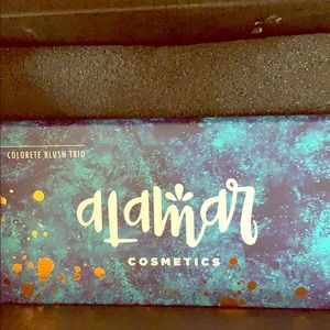 Alamar Blush Trío Palette